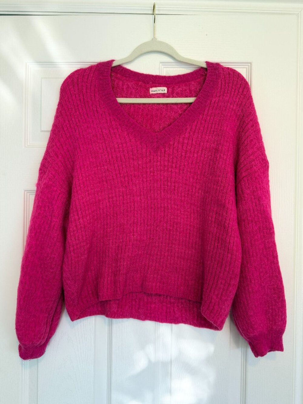 Main Strip Hot Pink Brushed Rib Knit V-Neck Balloon Sleeve Sweater S/M